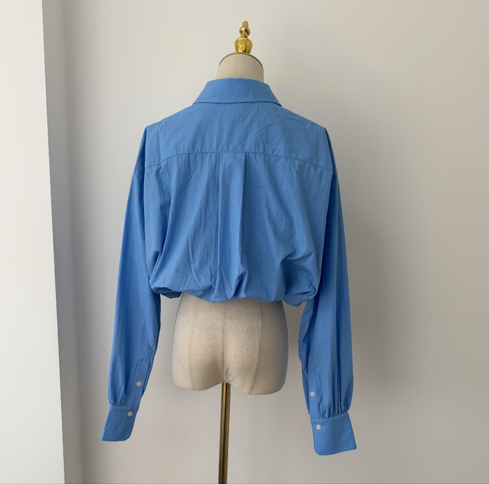 Helsa Bubble Shirt in Tech Poplin in Classic Blue - Picture 8 of 15